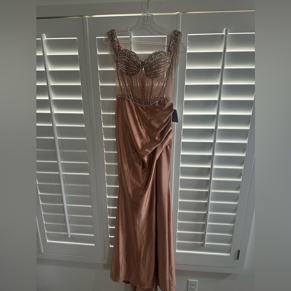 NWT Ladivine CD821 - Off-Shoulder Beaded Corset Bodice Prom Gown Rose Gold